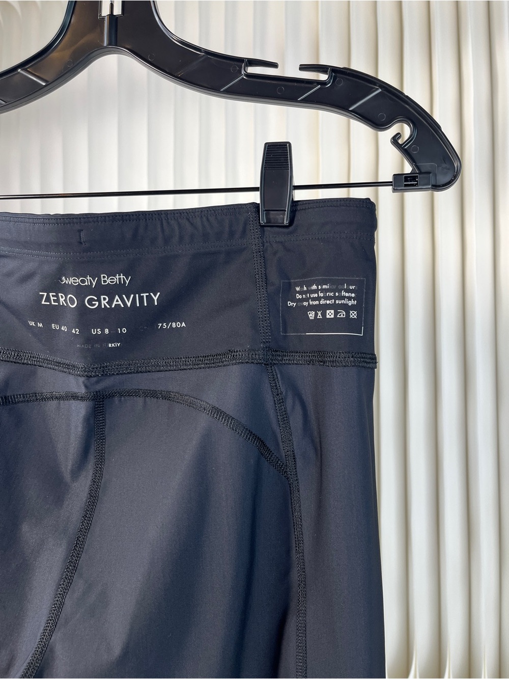 Sweaty Betty Zero Gravity 6” Running Shorts - Picture 6 of 11